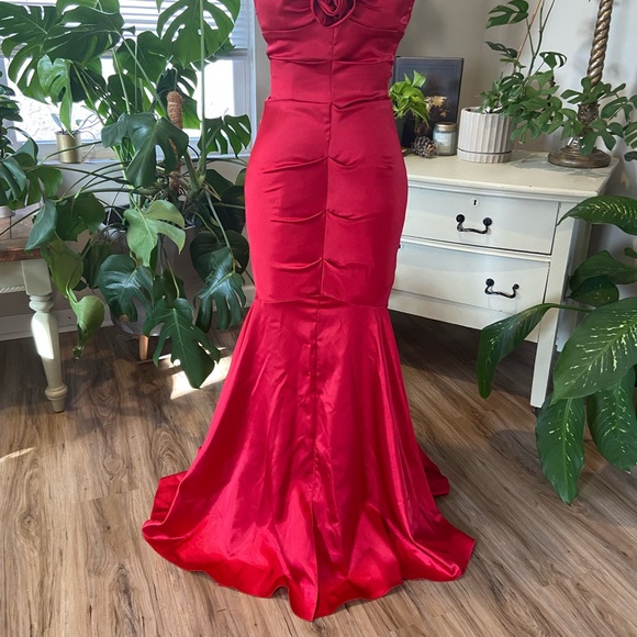 Blondie Nites Red Mermaid Prom Dress - Size 1 - Picture 5 of 16